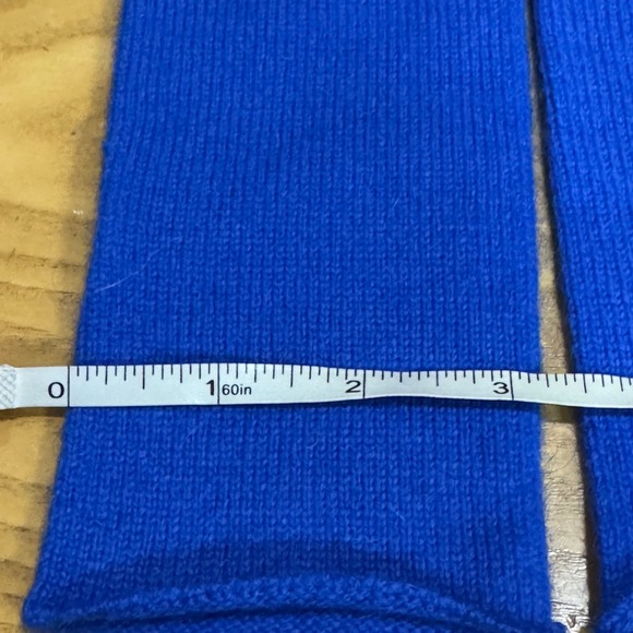 NWT Newtone Brand Royal Blue Knit Wool Angora Blend Arm Warmers Made in Scotland - Picture 10 of 11